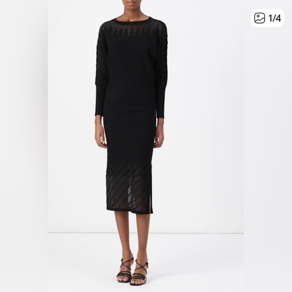 DKNY Set
Ribbed Seamless Midi Skirt& BOAT -
Jumper - black
